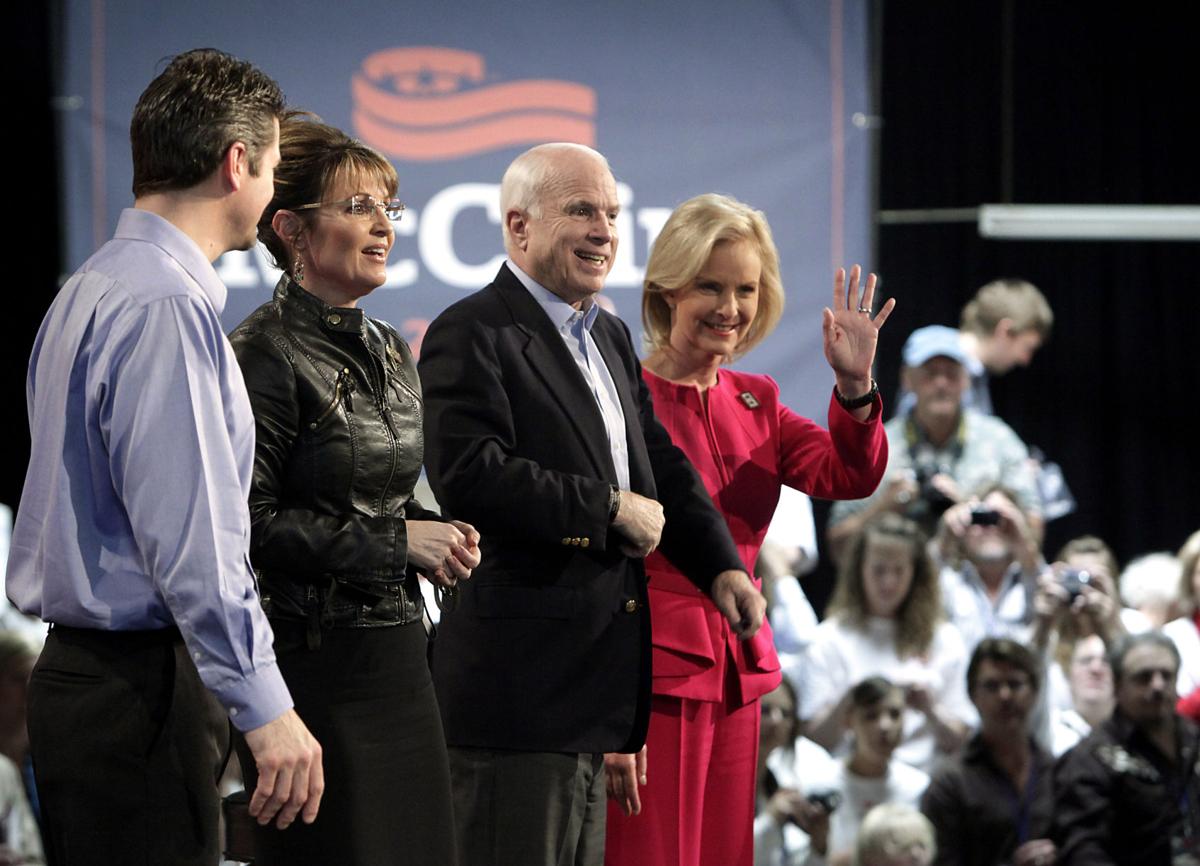 Arizona Diamondbacks honor late Arizona Sen. John McCain with jersey