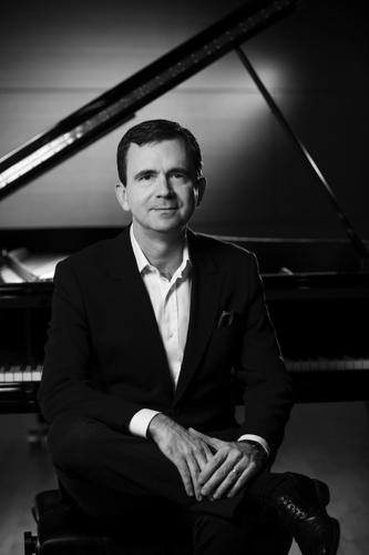 Pianist James Giles