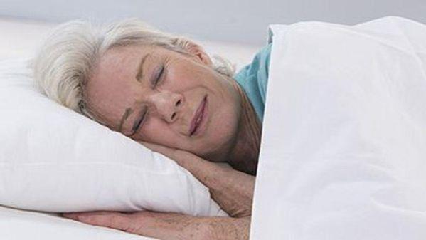 The perfect amount of sleep for people 40+, student debt may pose a threat to health, and more health news