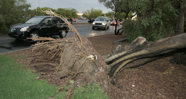 Major monsoon storm hits Tucson area