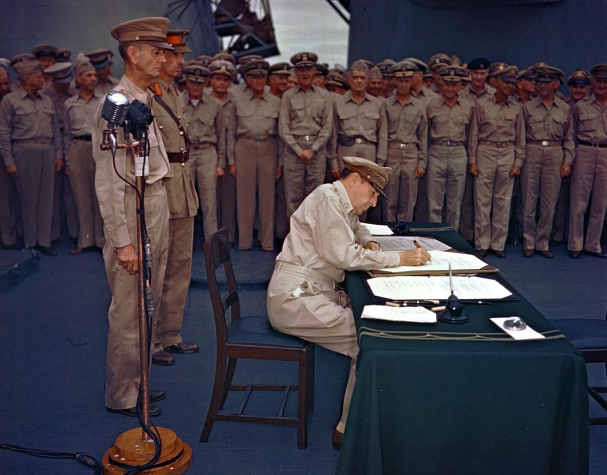 WWII JAPAN SURRENDER CEREMONY