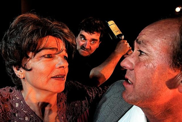 'Moon Over Buffalo' a delight for cast and director  