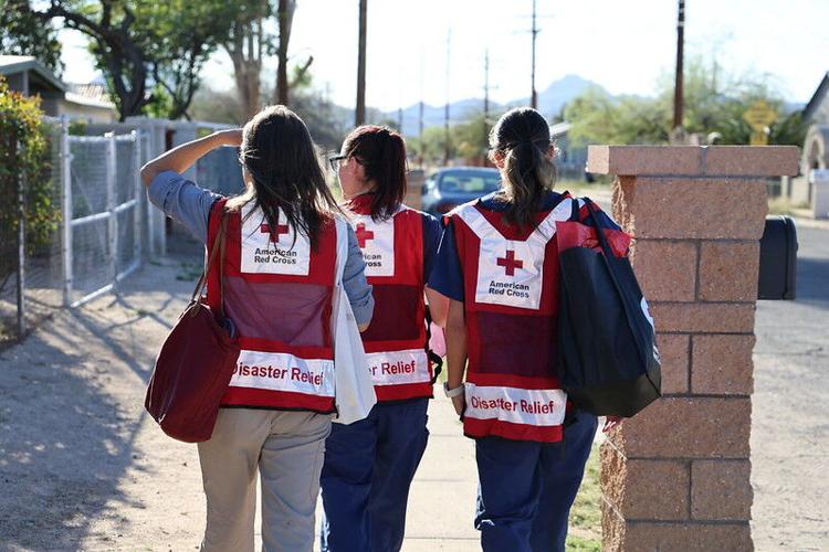 U of A, NAU nursing students help Red Cross prevent heat deaths