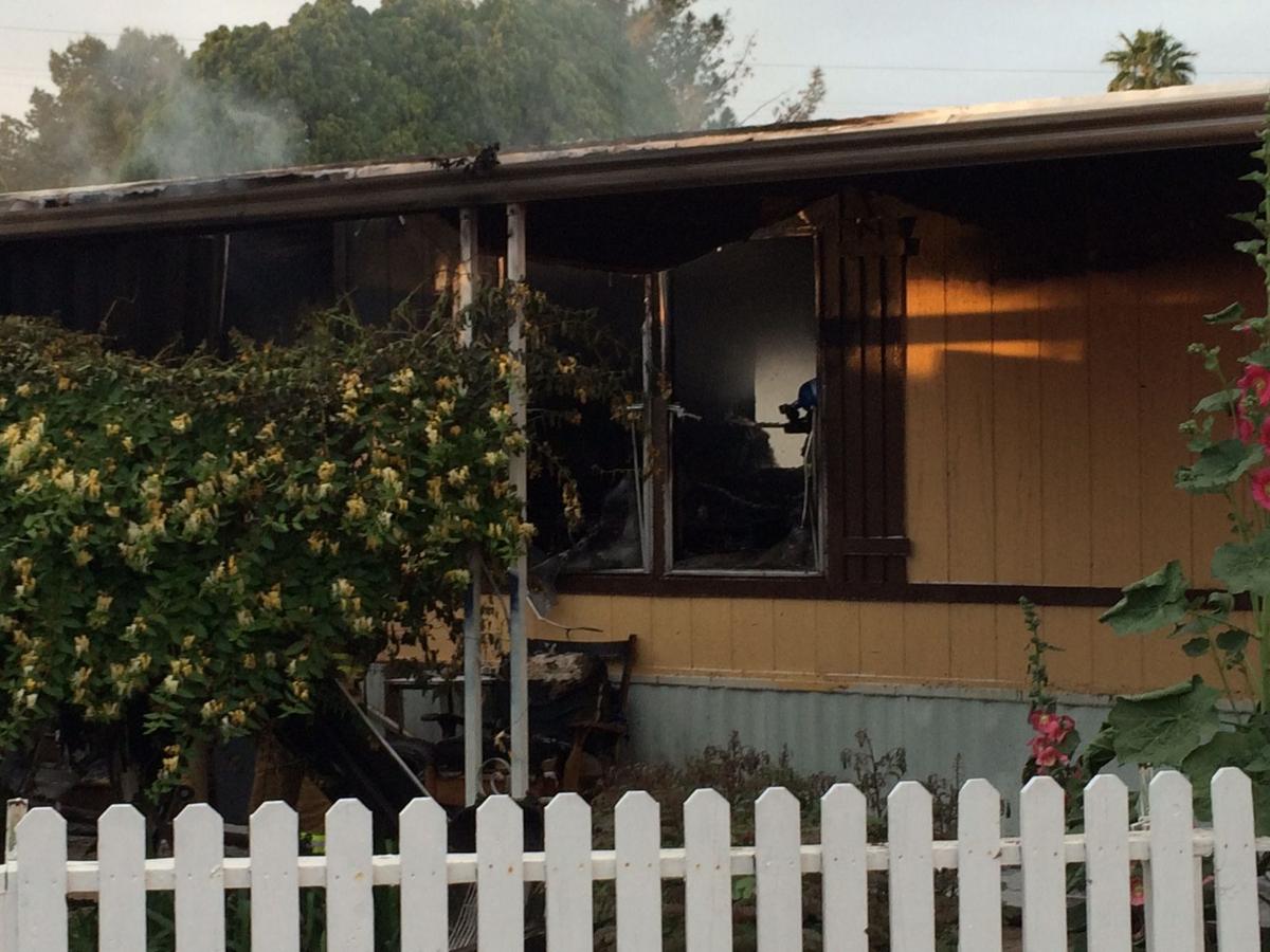 Northwest Tucson mobile home fire displaces 3