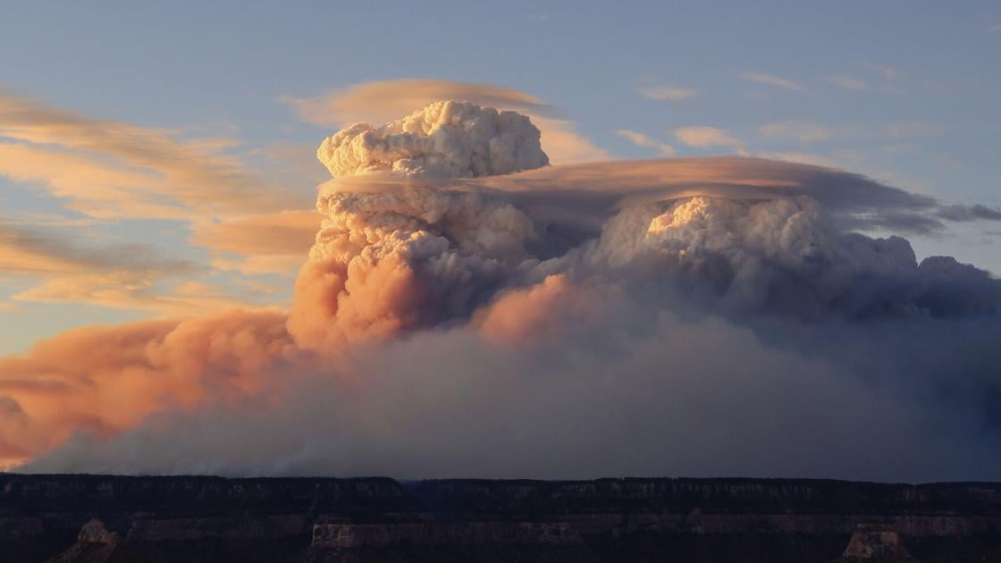'Fire clouds' over Arizona, Utah wildfires creating erratic climate