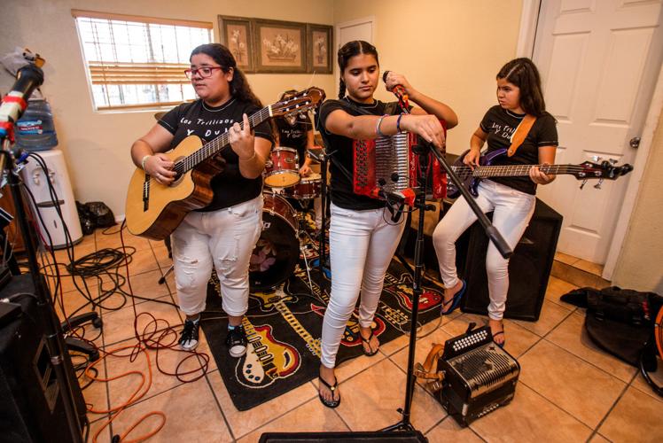 Las Trillizas y Dulce