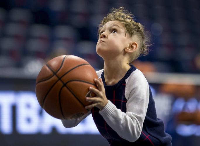 020320-spt-ua wbk-p1.JPG