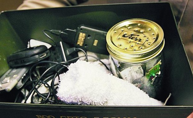 Dogs sniff out phones hidden by AZ inmates  