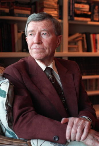 Former Governor Evan Mecham dies at 83