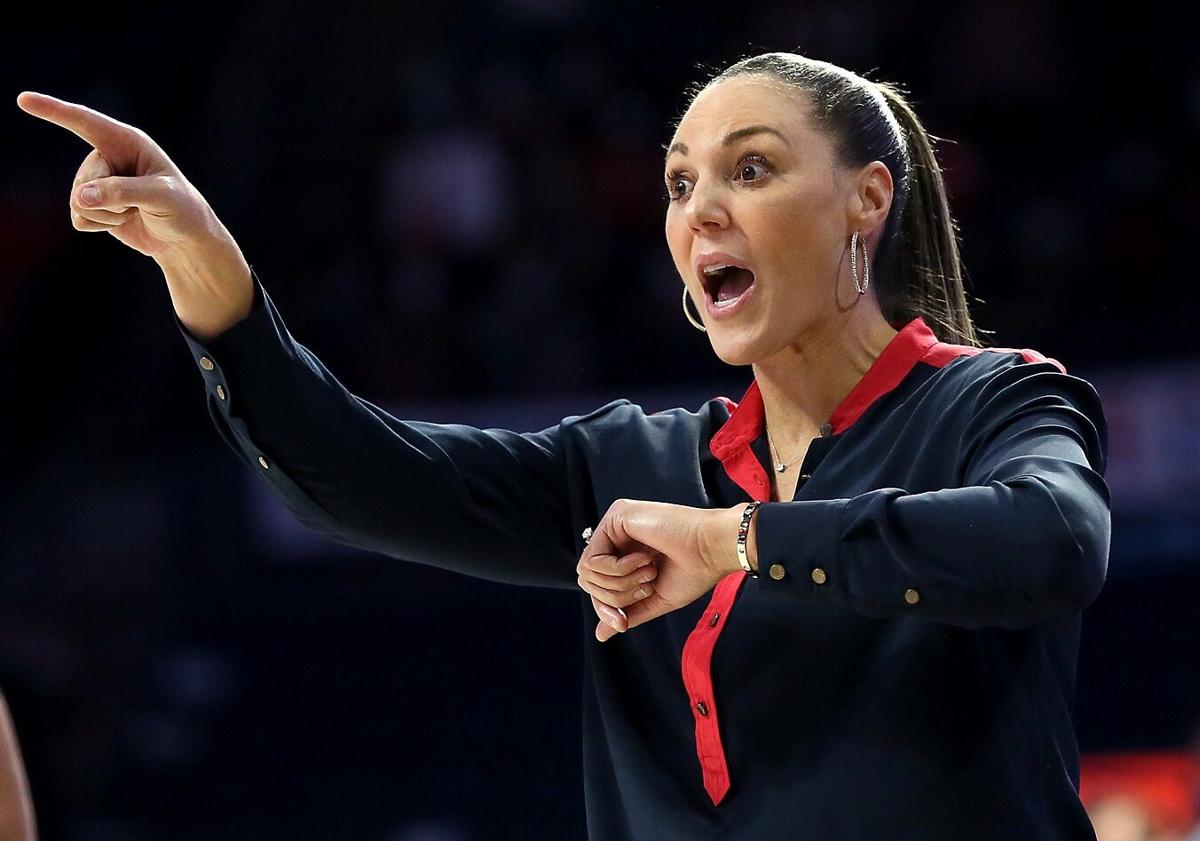 011722-tuc-spt-uawomenshoops-p1