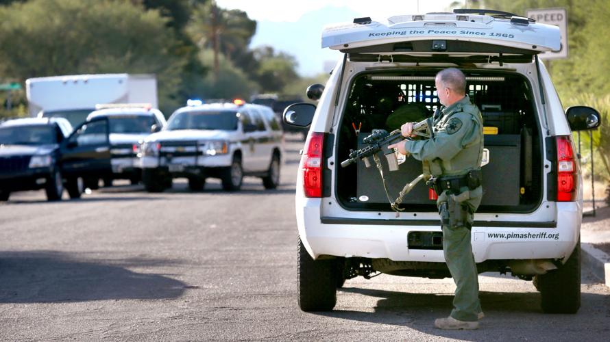 Armed robbery suspects in Tucson