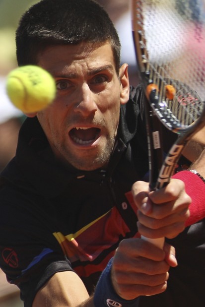 French Open: Djokovic extends win streak to 41, matching Federer   