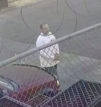 Tucson police search for gunman in Lucky Wishbone robbery