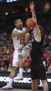 Santa Rita grad Stoglin to play for sixth team in three years