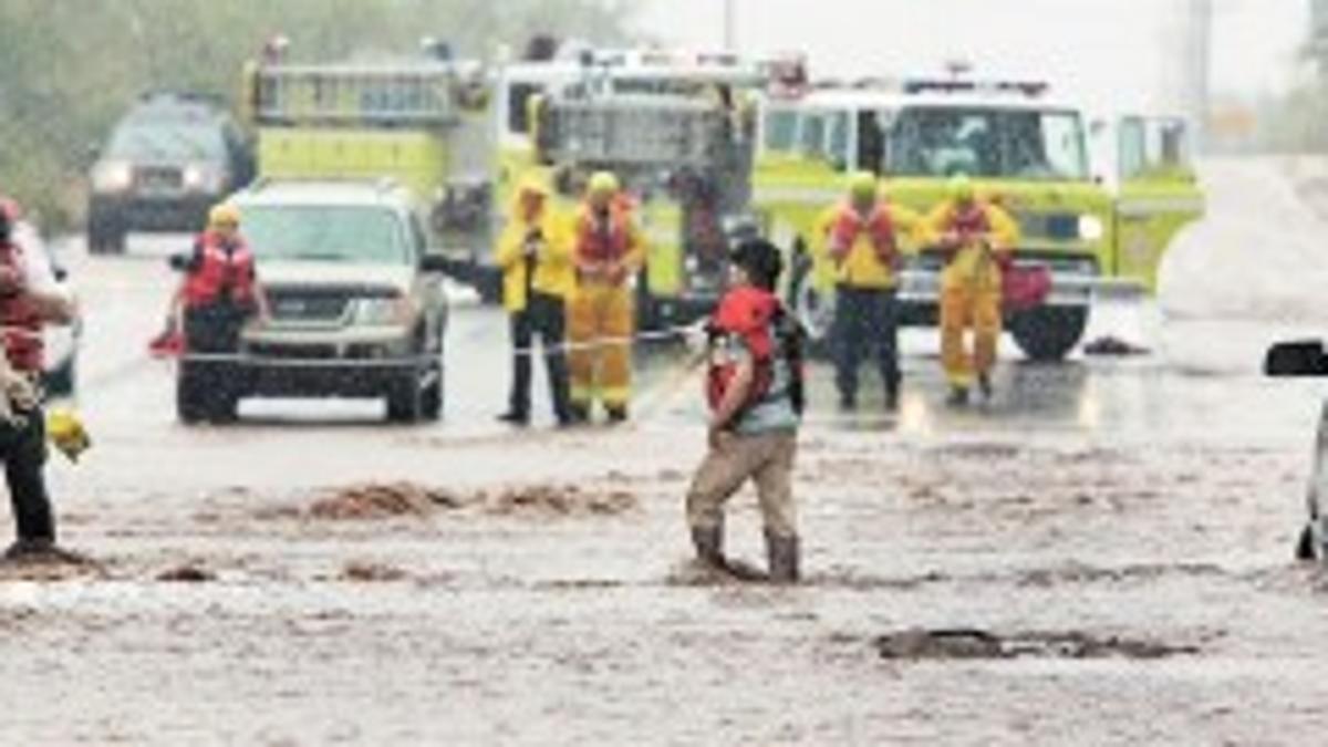 Flooding Rains To Stick Around Local News Tucson Com