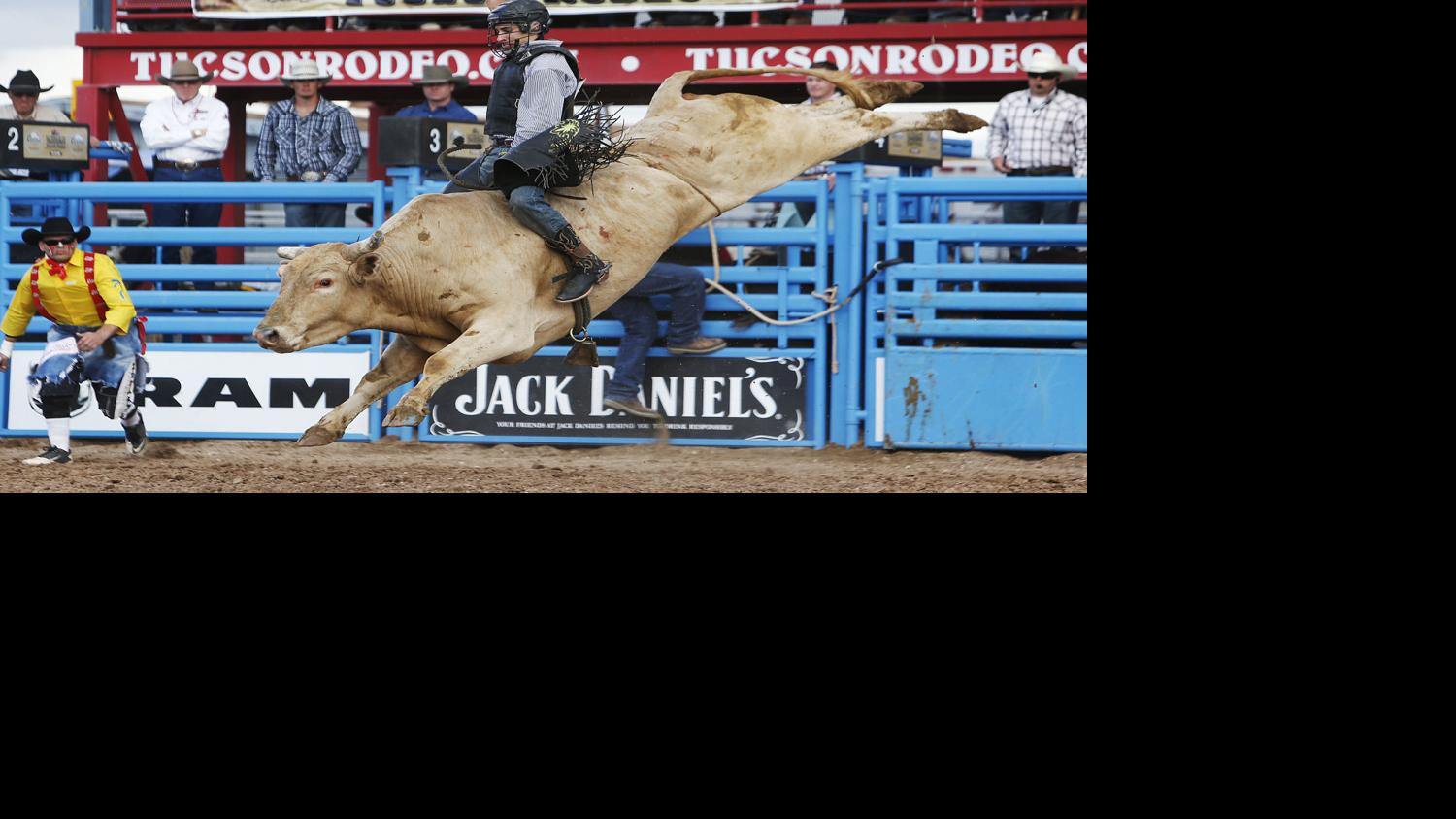 During rodeo week, hold on tight Tucsonexperience