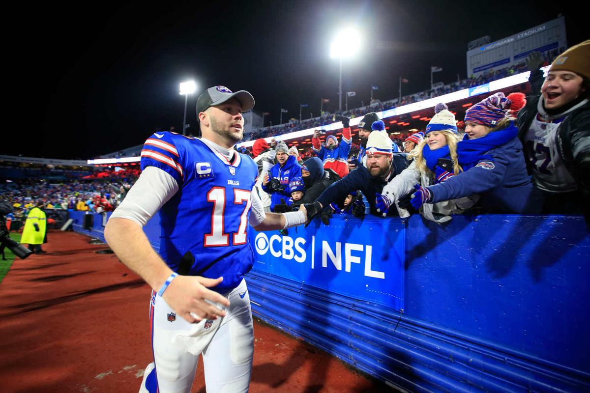 A moment with the fans (copy)