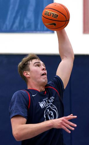 Arizona mens basketball practice