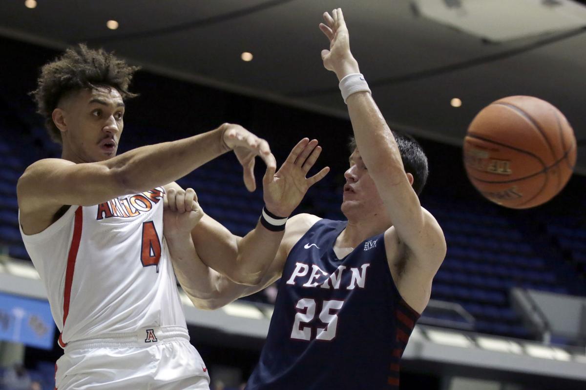 Nico Mannion S Offensive Show Leads Arizona Wildcats Over Penn 92