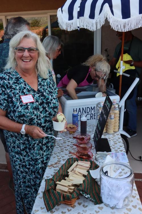 Catherine-Carmody-getting-her-toppings.JPG