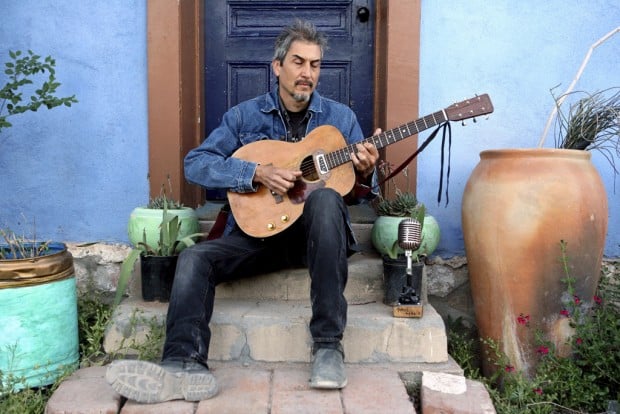 Chanteuses and Americana statesman