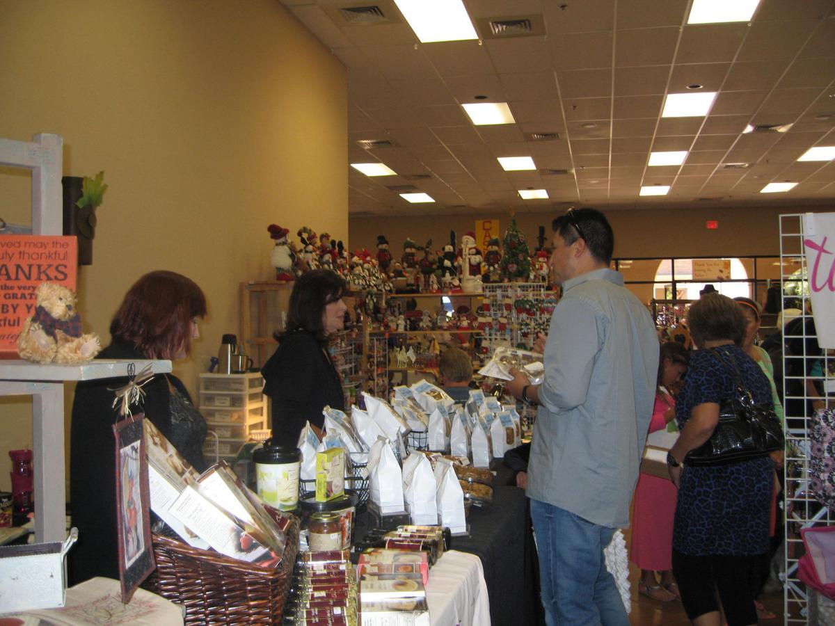 Tucson Craft Fairs And Rummage Oct 15 21 Entertainment Fall Arts And Crafts Boutique At Corpus Christi Catholic Church