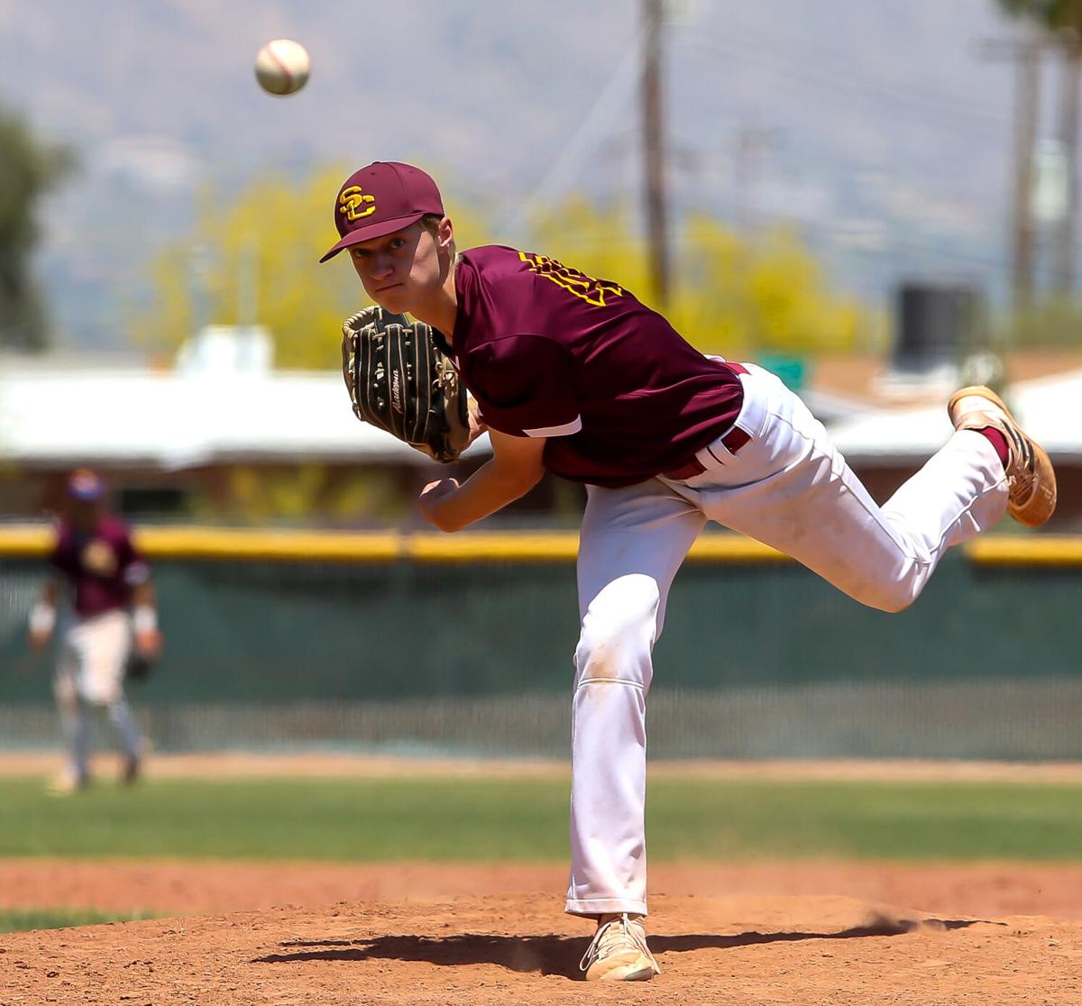 050122-tuc-spt-hsbaseballsalpointe-p9.JPG