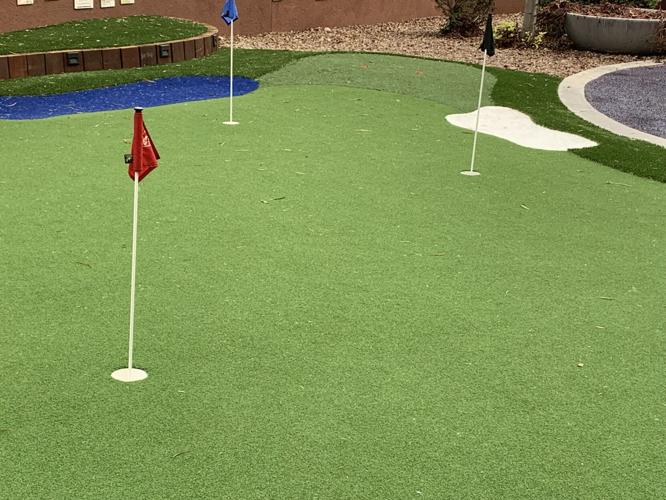 IMG_2372RMDHputtinggreen2022.jpg