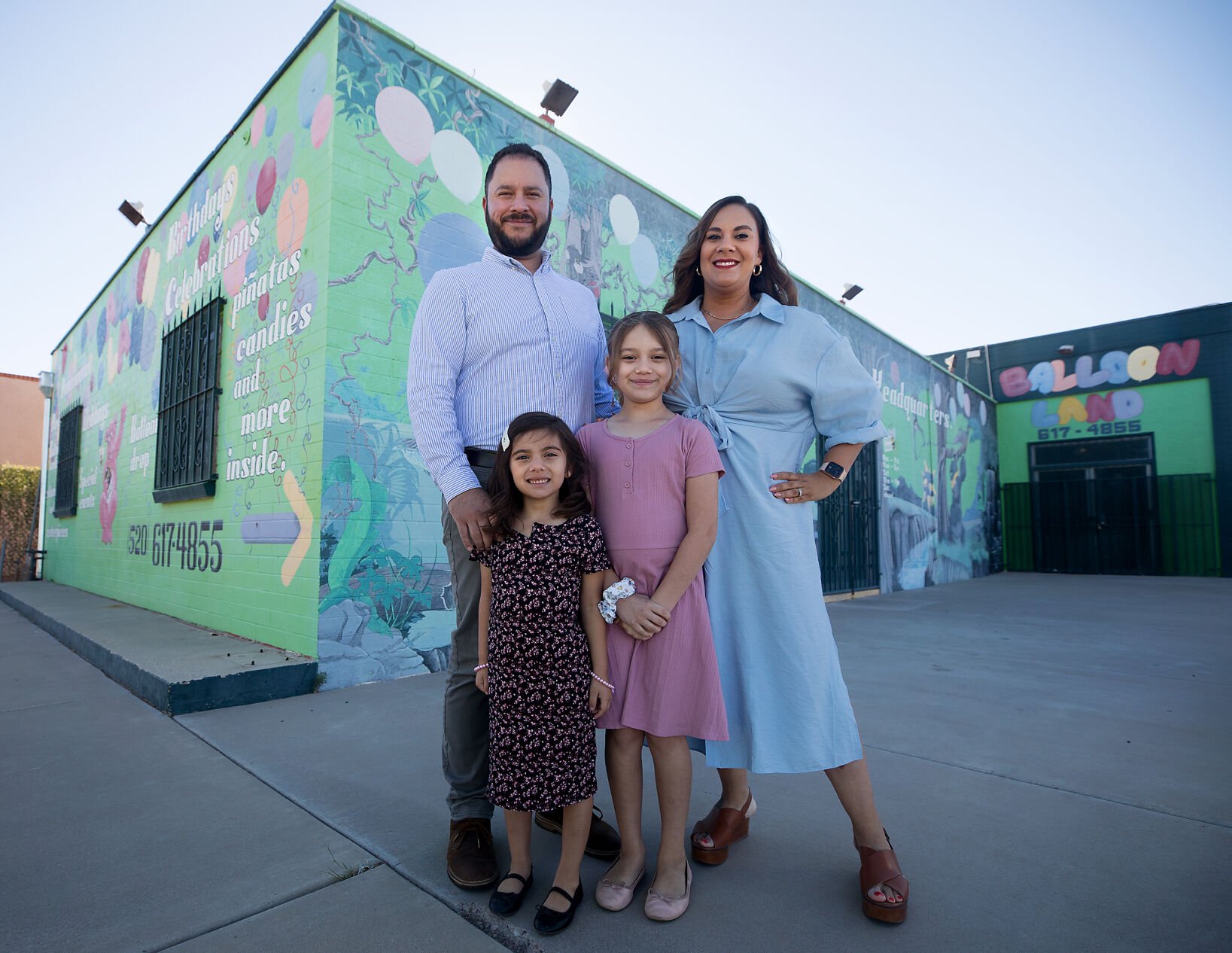 Generational ties attract family to open South Tucson coffee shop