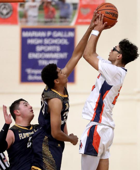 photos-flowing-wells-at-cholla-5a-sonoran-basketball-leaders-match-up