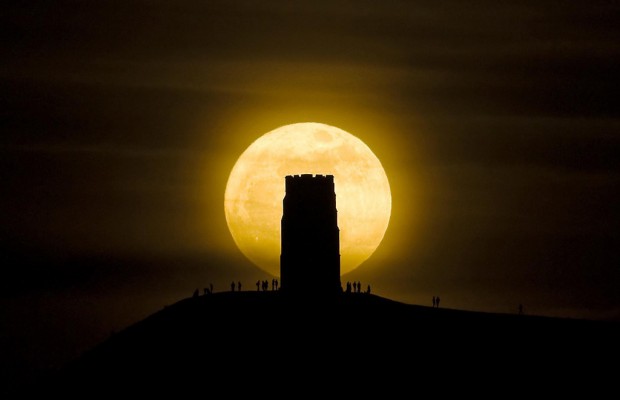 Spectators moon over rare celestial event   
