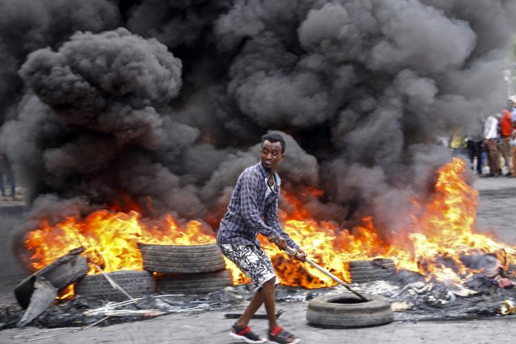 APTOPIX Virus Outbreak Somalia Protest