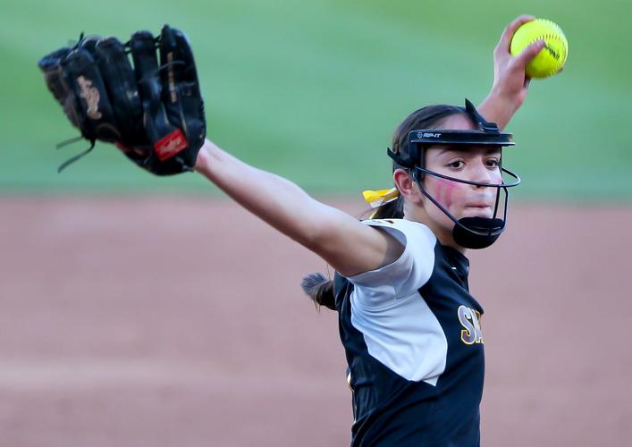 Class 4A State Softball Championship: Salpointe Catholic and Canyon del Oro