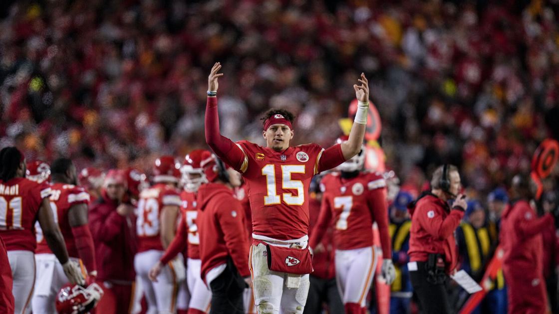 Mahomes the old man among 4 NFL conference title game QBs