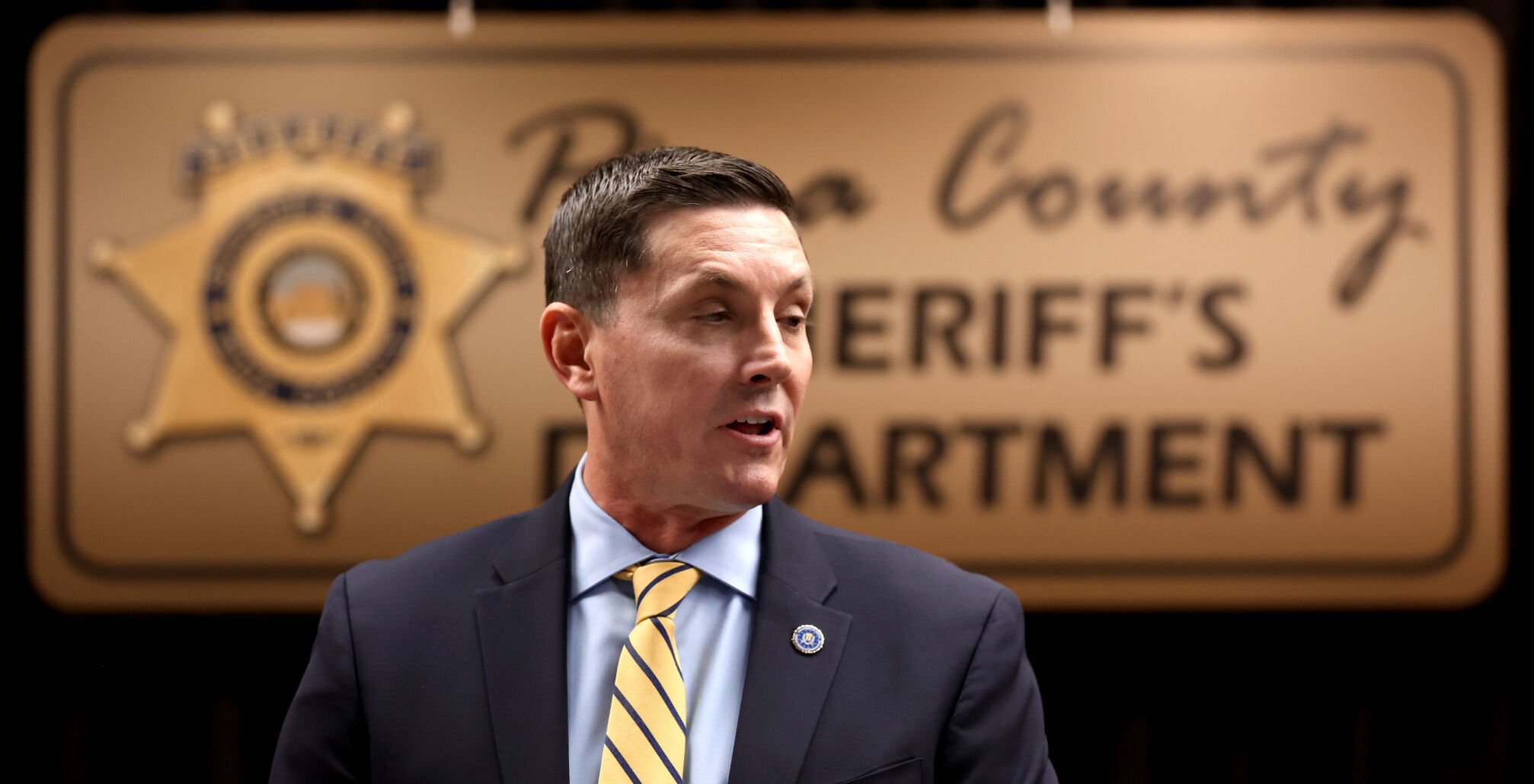 FBI: Gunman shot by BP agent in shootout south of Tucson