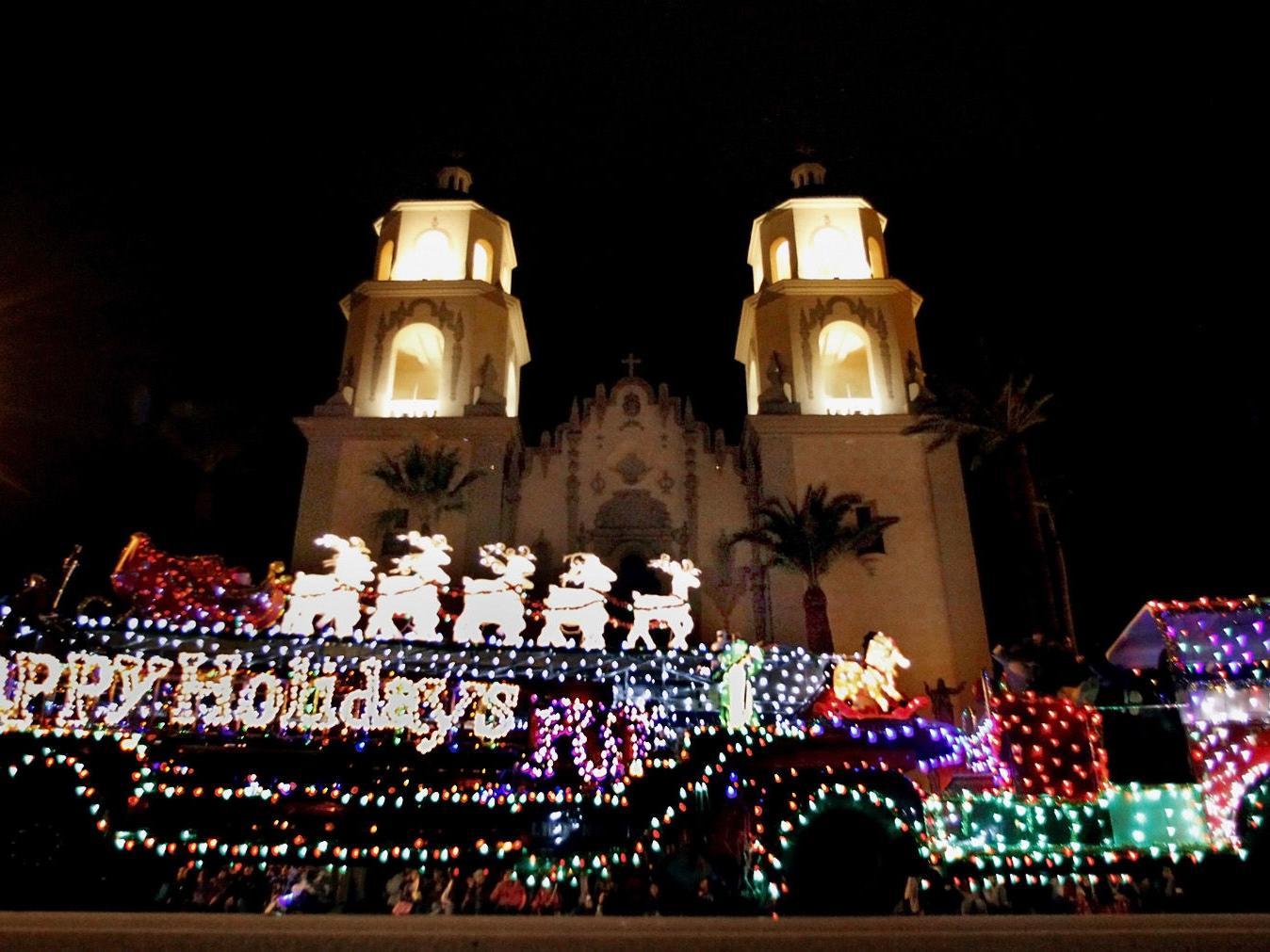Christmas Lights Tucson 2021 10 Must Do Tucson Christmas Traditions Entertainment Tucson Com Christmas Lights Tucson 2021 10 Must Do Tucson Christmas Traditions Entertainment Tucson Com