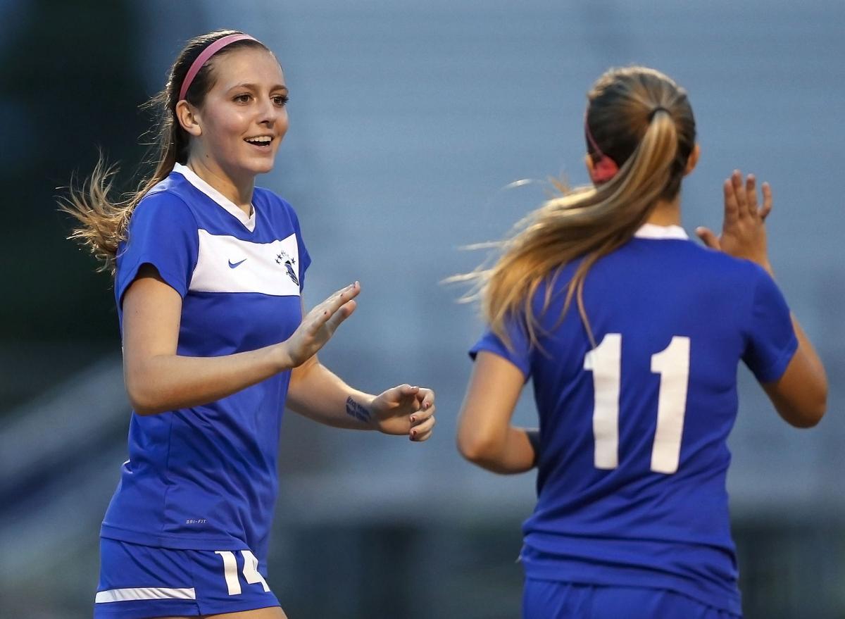 Catalina Foothills girl's soccer