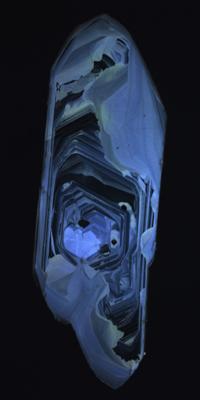 Undergrads analyze some of Earth's oldest minerals