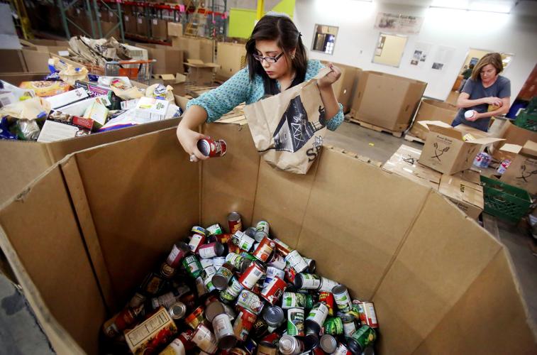 Community Food Bank of Southern Arizona volunteers
