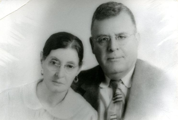 Neto's grandparents