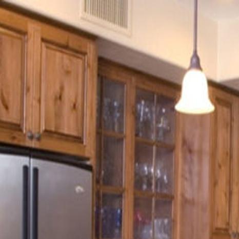 Use Builder Or High End Grade Replacement Kitchen Cabinets