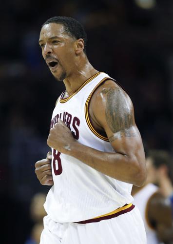 Ex-Wildcat Frye takes leave of absence from Cavaliers