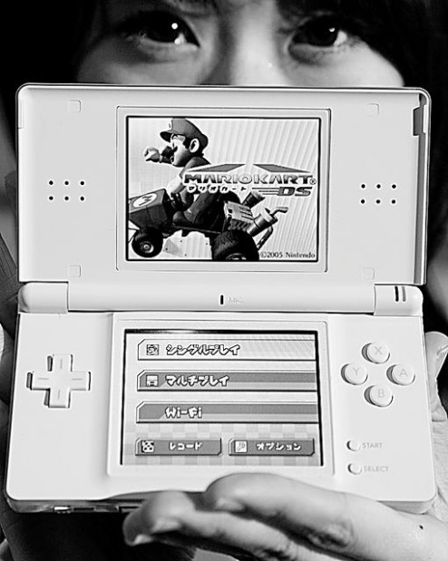 U.S.-bound Nintendo game hones seniors' mental skills  