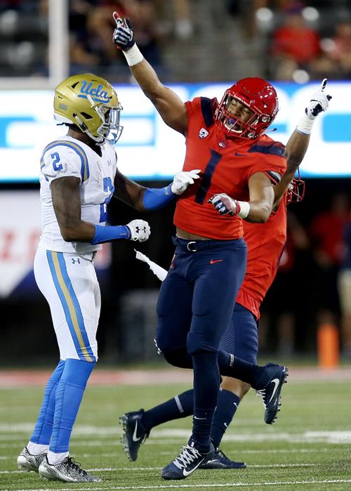 ֱ ֱ vs. UCLA college football