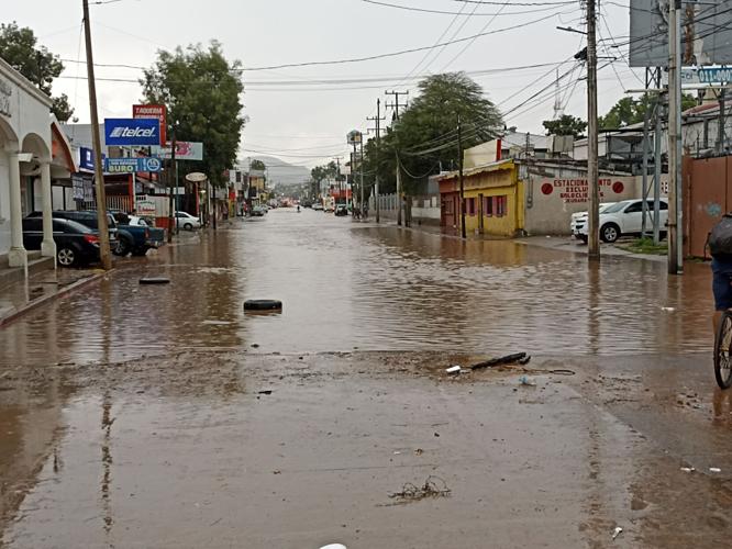 Tres personas mueren en la corriente de Nogales