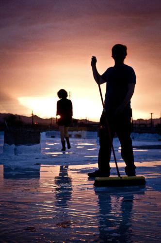 Drab walls hide lively cooperative for artists    