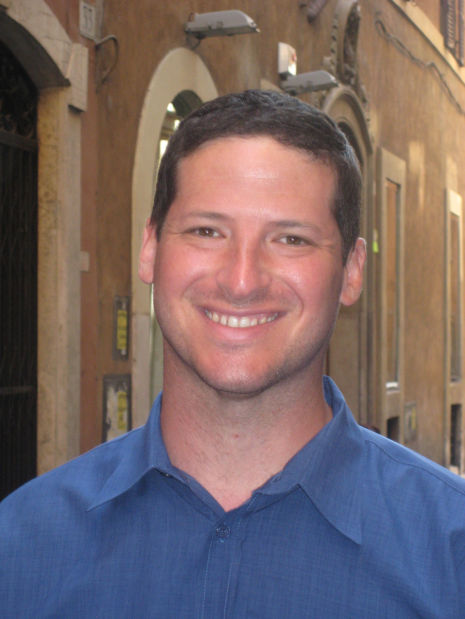 Adventures of a modern mom: This 'most interesting man in world' to be at book fest    