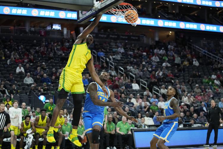 P12 UCLA Oregon Basketball