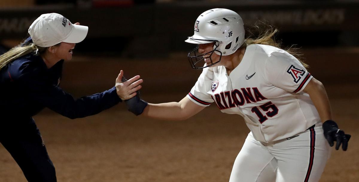 040122-tuc-spt-uasoftball-p1