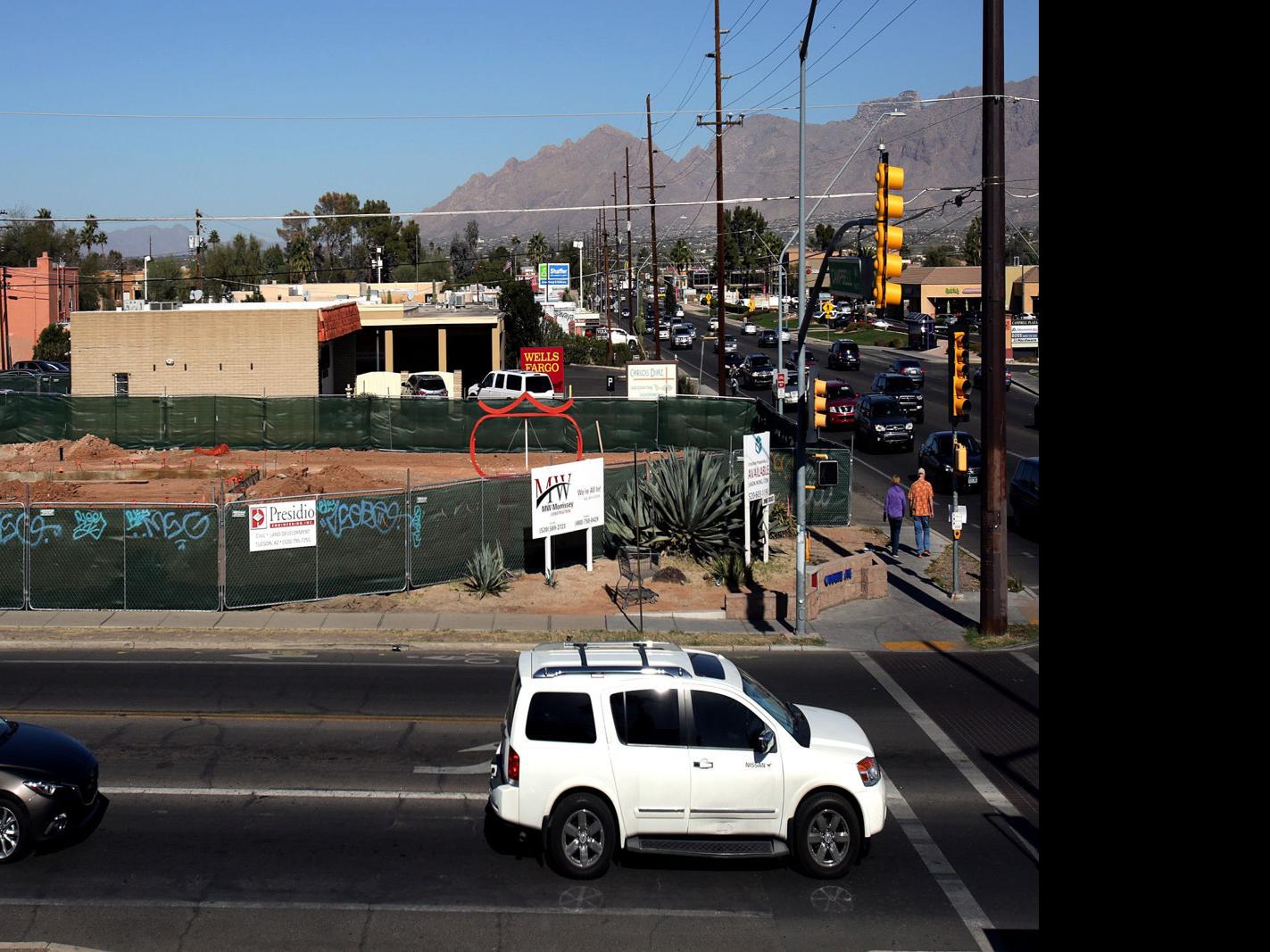 What S Going Up Starbucks Is Opening A New Shop In Midtown Tucson Business News Tucson Com